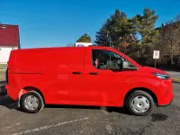 Neu Ford Transit Custom Trend 110 PS (80 kW) 2025 Rot Limousine