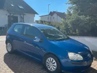Gebraucht VW Golf V 75 PS (55 kW) 2005 Blau Kleinwagen
