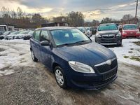 Gebraucht Skoda Fabia Classic 69 PS (50 kW) 2012 Blau Limousine