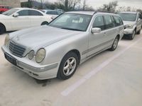 gebraucht Mercedes E200 