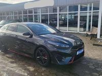 Gebraucht Kia ProCeed GT 204 PS (150 kW) 2023 (1k) zilinaschwarz met. (metallic) Kombi