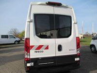 Gebraucht Iveco Daily 144 PS (105 kW) 2023 Weiss Limousine