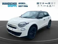 Neu Fiat 600 Street 101 PS (74 kW) 2026 Schwarz SUV