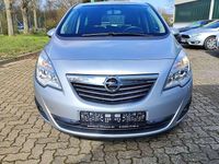 Gebraucht Opel Meriva 120 PS (88 kW) 2012 Argon silber/ice silver (m2) Van / Kleinbus