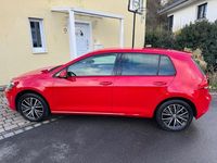 Gebraucht VW Golf VII Allstar 110 PS (80 kW) 2016 Rot Limousine