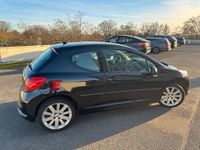 Gebraucht Peugeot 207 68 PS (50 kW) 2008 Schwarz Kleinwagen
