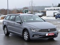 Gebraucht VW Passat 150 PS (110 kW) 2022 Mondsteingrau Kombi