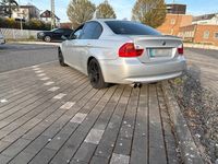 Gebraucht BMW 320 150 PS (110 kW) 2005 Silber Limousine
