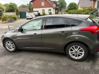 Gebraucht Ford Focus Business Edition 125 PS (91 kW) 2015 Grau Limousine