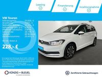Gebraucht VW Touran Active 150 PS (110 kW) 2022 Oryxwhite perlmutteffekt Van / Kleinbus