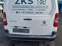Gebraucht Peugeot Partner 99 PS (72 kW) 2018 Weiß Van / Kleinbus