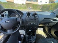 gebraucht Ford Fiesta 1,3 51 kW Ambiente Ambiente