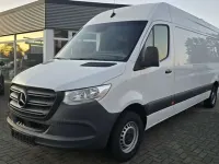 Używany Mercedes Sprinter 170 KM (125 kW) 2023 Biały Van