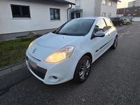 Gebraucht Renault Clio II 75 PS (55 kW) 2011 Weiß Kleinwagen