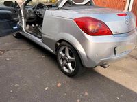 Gebraucht Opel Tigra 125 PS (91 kW) 2006 Silber Cabrio