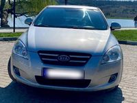 Gebraucht Kia Ceed 80 PS (58 kW) 2009 Grau Kleinwagen