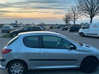 Gebraucht Peugeot 206 75 PS (55 kW) 2005 Silber Kleinwagen