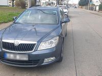 Gebraucht Skoda Octavia 105 PS (77 kW) 2010 Grau Kombi