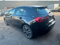 Gebraucht Mercedes A180 116 PS (85 kW) 2022 Schwarz Kombi