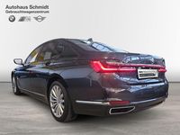 Gebraucht BMW 750 530 PS (389 kW) 2021 Grau Limousine