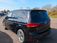 Neu VW Touran 150 PS (110 kW) 2026 Schwarz Van / Kleinbus