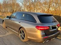 Gebraucht Mercedes E300 AMG line 306 PS (225 kW) 2019 Grau Kombi