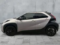 Neu Toyota Aygo X Edition 72 PS (52 kW) 2025 Light purple (9ae)/ black mica SUV