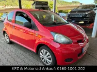 Gebraucht Toyota Aygo 68 PS (50 kW) 2011 Rot Kleinwagen