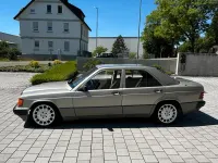 Gebraucht Mercedes 190 118 PS (86 kW) 1988 Grau Limousine