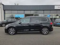 Gebraucht VW Touran Highline 150 PS (110 kW) 2022 Schwarz metallic Van / Kleinbus