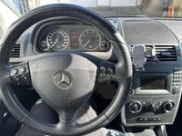 Gebraucht Mercedes A180 116 PS (85 kW) 2010 Schwarz Kleinwagen