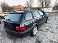 Gebraucht BMW 320 150 PS (110 kW) 2000 Blau Kombi