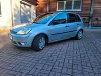 Gebraucht Ford Fiesta 80 PS (58 kW) 2004 Silber Kleinwagen