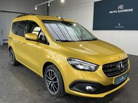 Gebraucht Mercedes T180 Edition 116 PS (85 kW) 2023 Gelb Van / Kleinbus