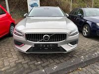 Gebraucht Volvo V60 Core 253 PS (186 kW) 2022 Grau Kombi