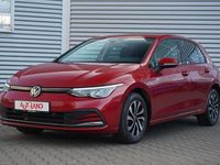 Gebraucht VW Golf VIII Active 150 PS (110 kW) 2021 Kings red metallic (metallic) Limousine