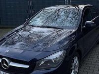 Gebraucht Mercedes CLA180 109 PS (80 kW) 2017 Blau Limousine