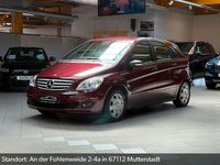 Gebraucht Mercedes B170 116 PS (85 kW) 2006 Rot Van / Kleinbus