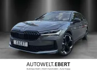Neu Skoda Superb SportLine 204 PS (150 kW) 2025 Grau Kombi