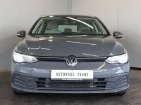 Gebraucht VW Golf VIII Life 131 PS (96 kW) 2022 Grau Limousine