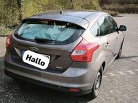 Gebraucht Ford Focus Trend 125 PS (91 kW) 2013 Braun Kleinwagen