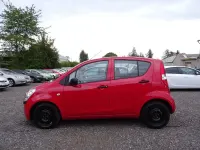 Gebraucht Suzuki Splash Basic 65 PS (47 kW) 2009 Rot Kleinwagen