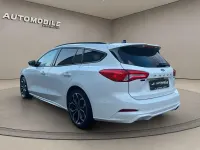 Używany Ford Focus ST-Line 150 KM (110 kW) 2021 Biały Kombi