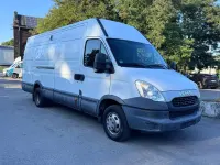 Gebraucht Iveco Daily 170 PS (125 kW) 2014 Weiß Limousine