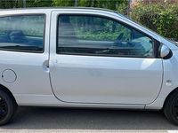 Second-hand Renault Twingo 75 CP (55 kW) 2003 Argintiu Hatchback