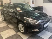 Gebraucht Hyundai i20 Trend 101 PS (74 kW) 2017 Schwarz Limousine