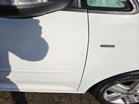 Gebraucht VW Touran Match 140 PS (102 kW) 2012 Weiß Van / Kleinbus