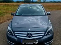 Gebraucht Mercedes B180 122 PS (89 kW) 2012 Grau Kleinwagen