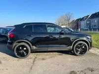 Neu Volvo XC40 Plus 197 PS (144 kW) 2026 Schwarz SUV