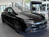 Gebraucht Mercedes EQE300 Advanced Plus 180 kW (245 PS) 2023 Schwarz Limousine